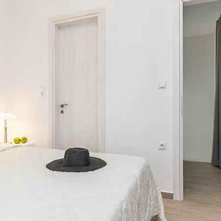 Elma Kastraki With Pool Kastrákion